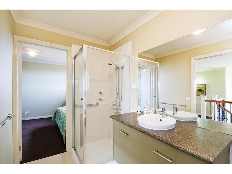 48 Baden Powell Drive, Tarneit VIC 3029
