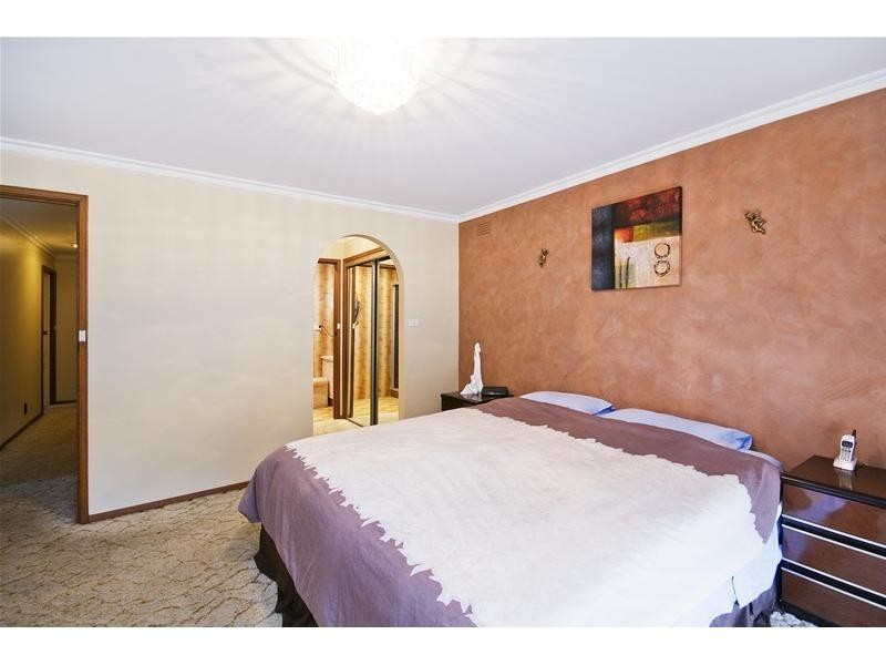 75 Greaves Street, Werribee VIC 3030