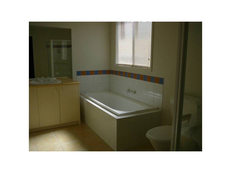 11 Fiona Court, Werribee VIC 3030