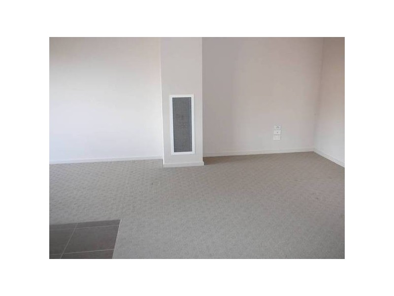 15/12 MINGOS CRT,, Werribee VIC 3030