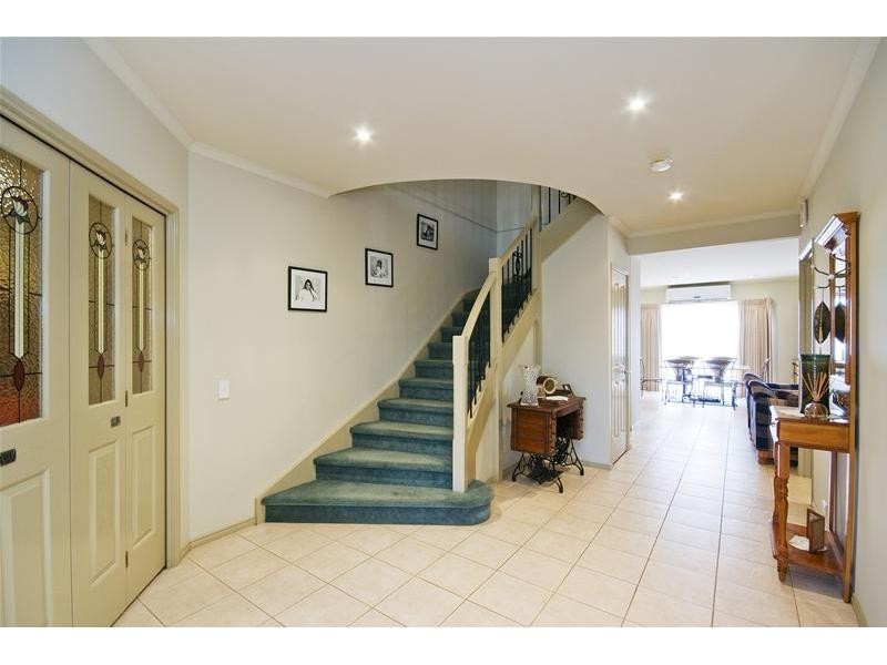 16 Linden Boulevard, Werribee VIC 3030