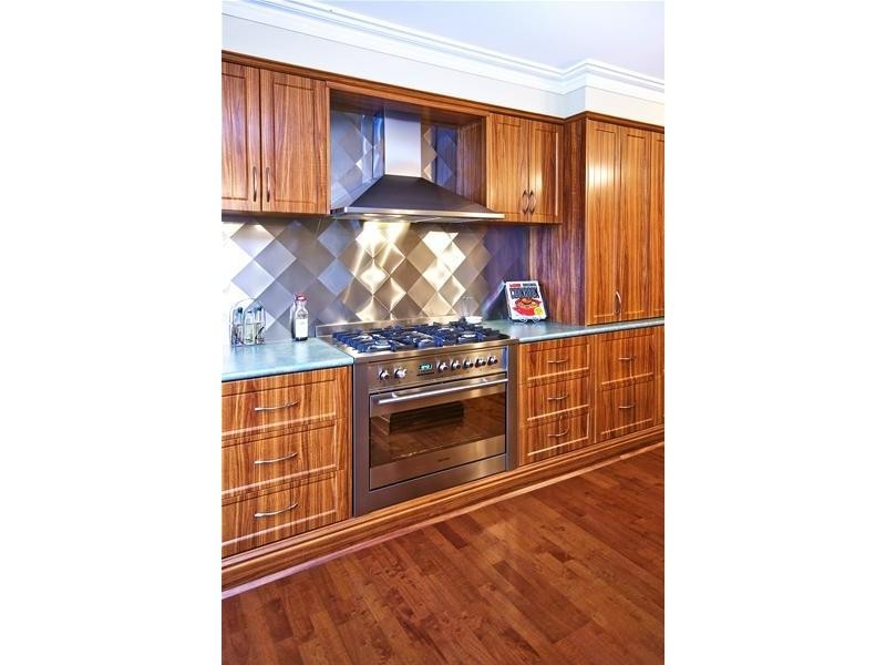 9 Liberty Court, Melton VIC 3337