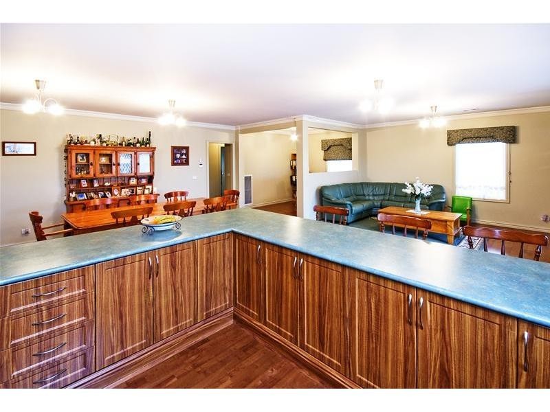 9 Liberty Court, Melton VIC 3337