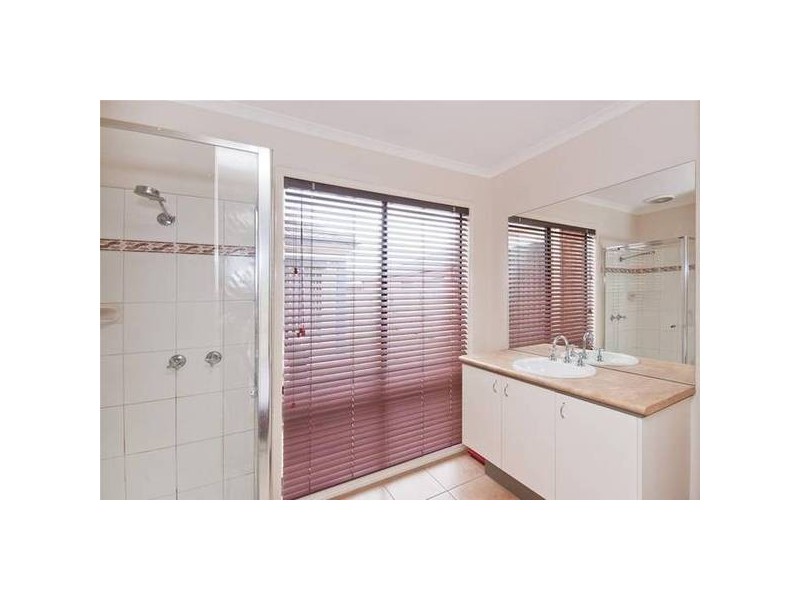 13 Blossom Lane, Werribee VIC 3030