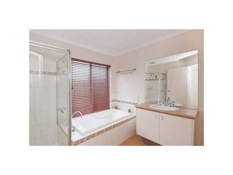 13 Blossom Lane, Werribee VIC 3030
