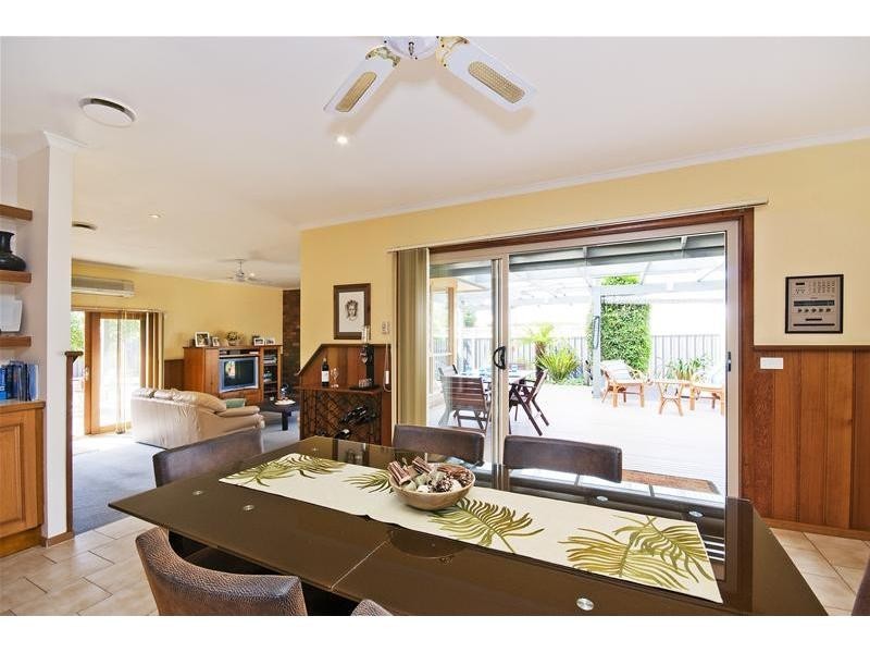 28 Redwood Drive, Hoppers Crossing VIC 3029