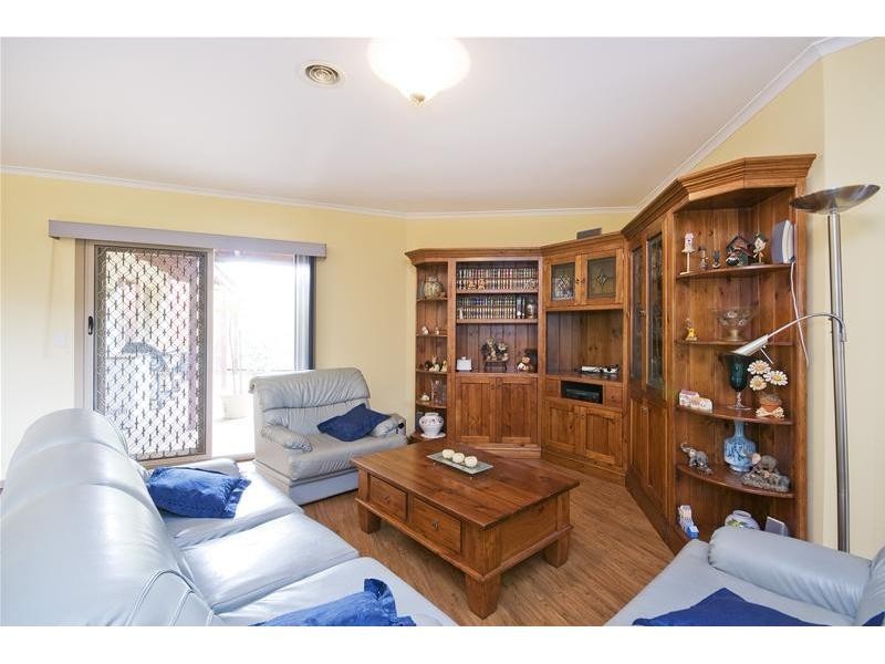 90 Hogans Road, Hoppers Crossing VIC 3029