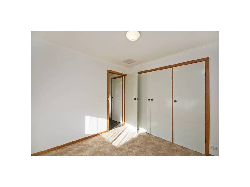 2/2 Kiely Ave, Werribee VIC 3030