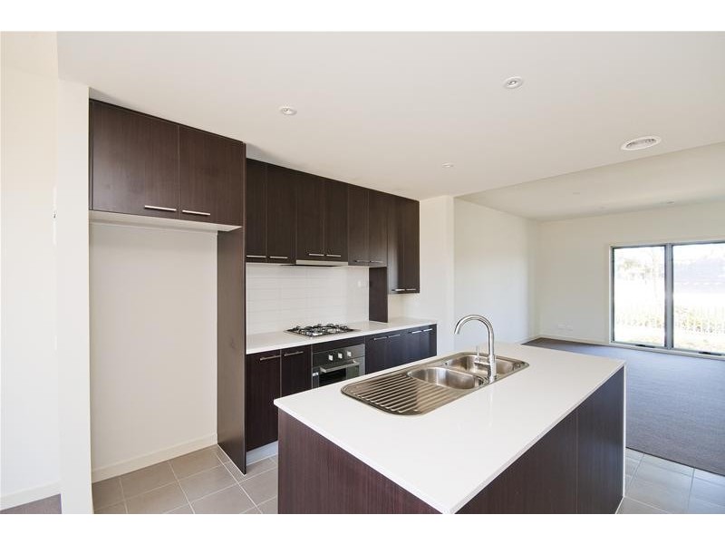 6 Picton Lane, Point Cook VIC 3030