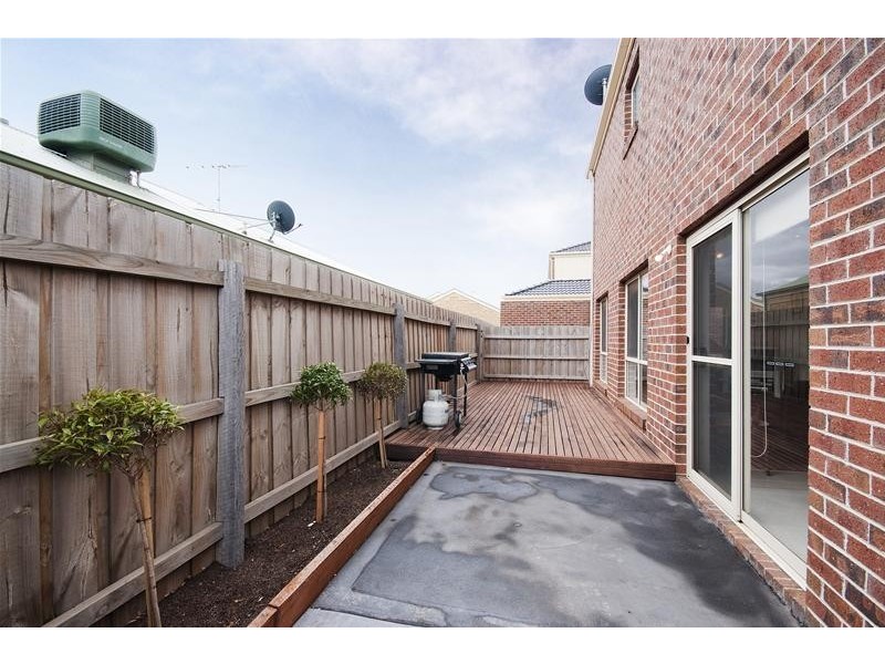 3/10 Governor Close, Tarneit VIC 3029