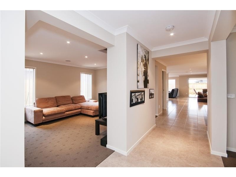 4 Cyclic Way, Tarneit VIC 3029