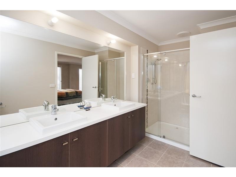 4 Cyclic Way, Tarneit VIC 3029