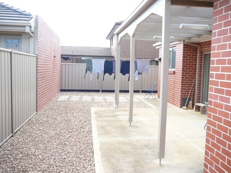 1/58 Sycamore Street, Hoppers Crossing VIC 3029