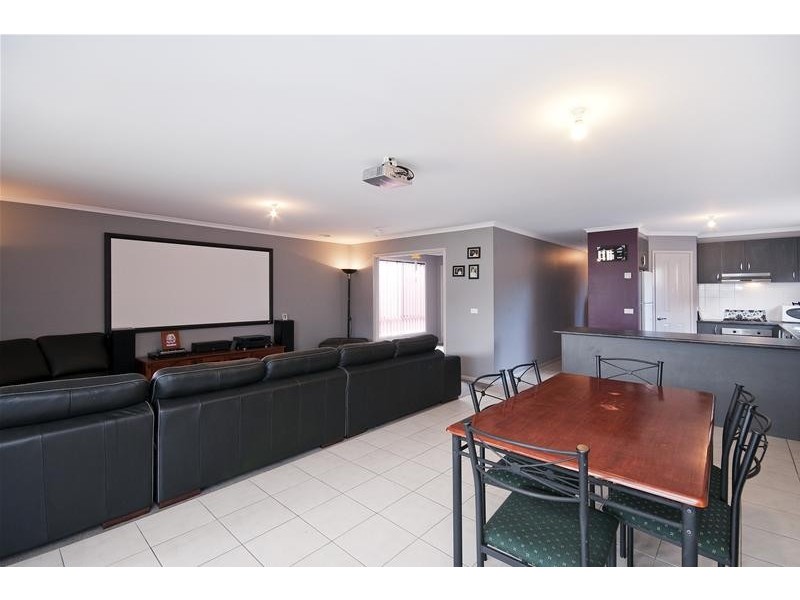 15 Bellinger Crescent, Wyndham Vale VIC 3024