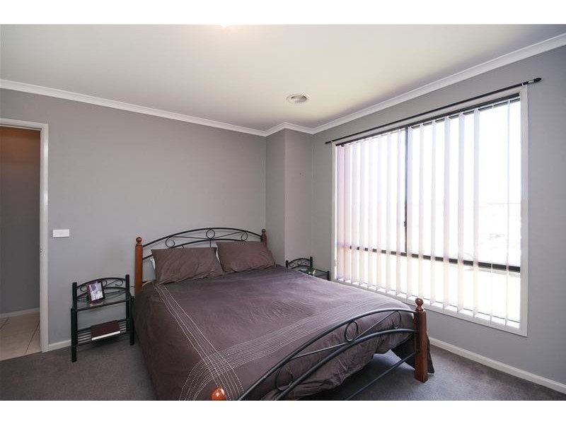 15 Bellinger Crescent, Wyndham Vale VIC 3024