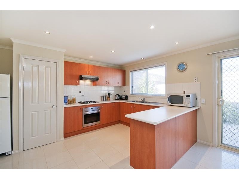 1/16 Anglia Court, Werribee VIC 3030