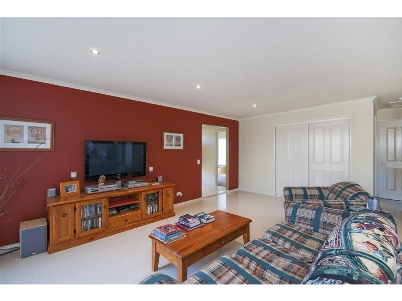 1/16 Anglia Court, Werribee VIC 3030