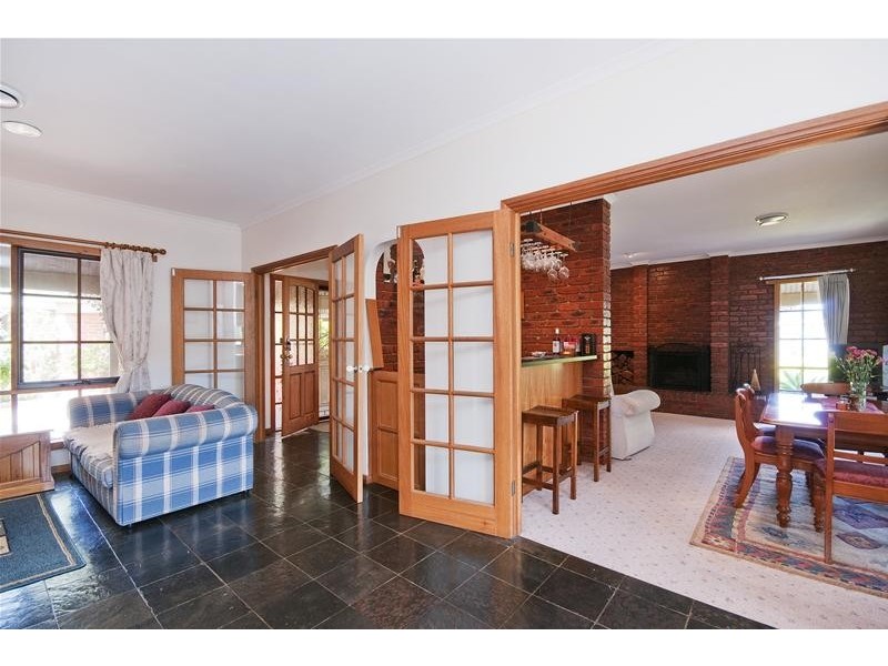 16 Lyall Drive, Werribee VIC 3030