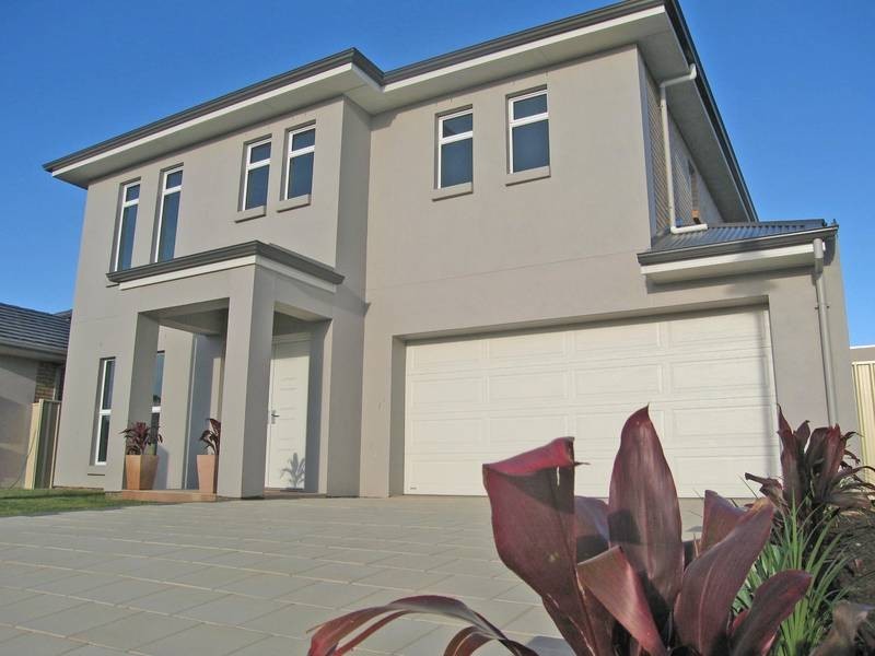 6 Manor Court (entry via Nash St & Medallion Dve), Grange SA 5022