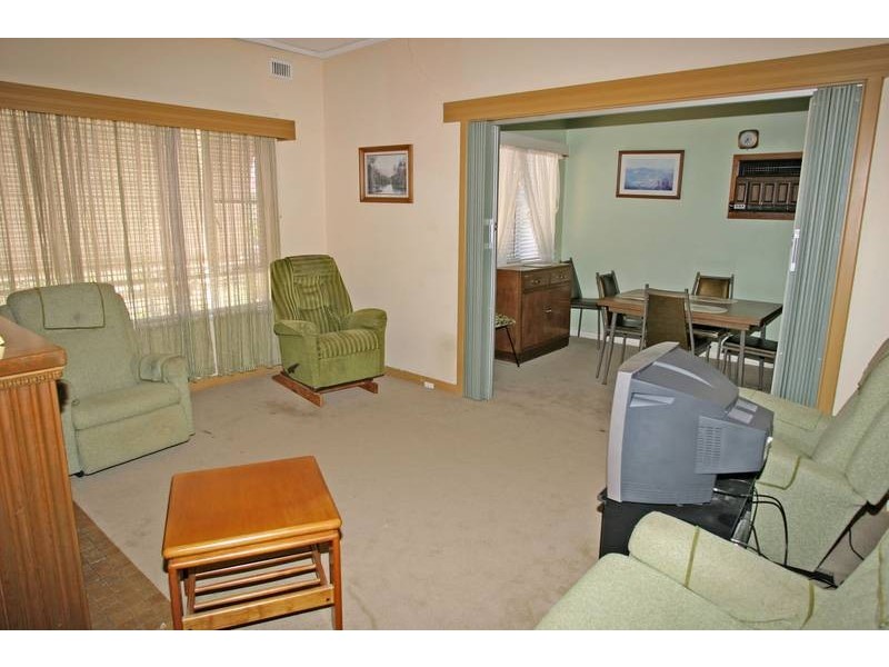 16 Dudley Avenue, North Plympton SA 5037