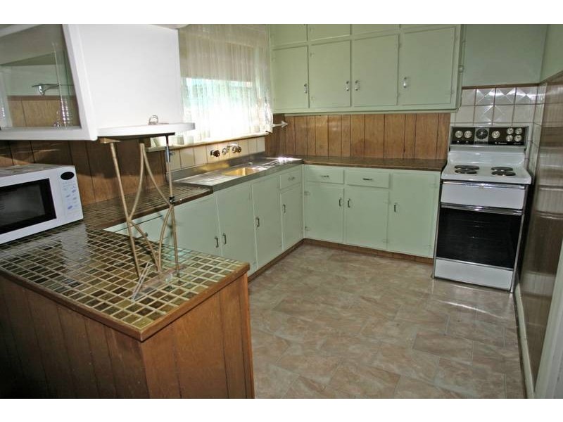 16 Dudley Avenue, North Plympton SA 5037