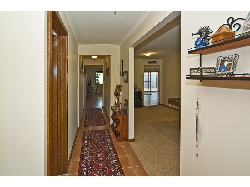18 Byard Terrace, Mitchell Park SA 5043