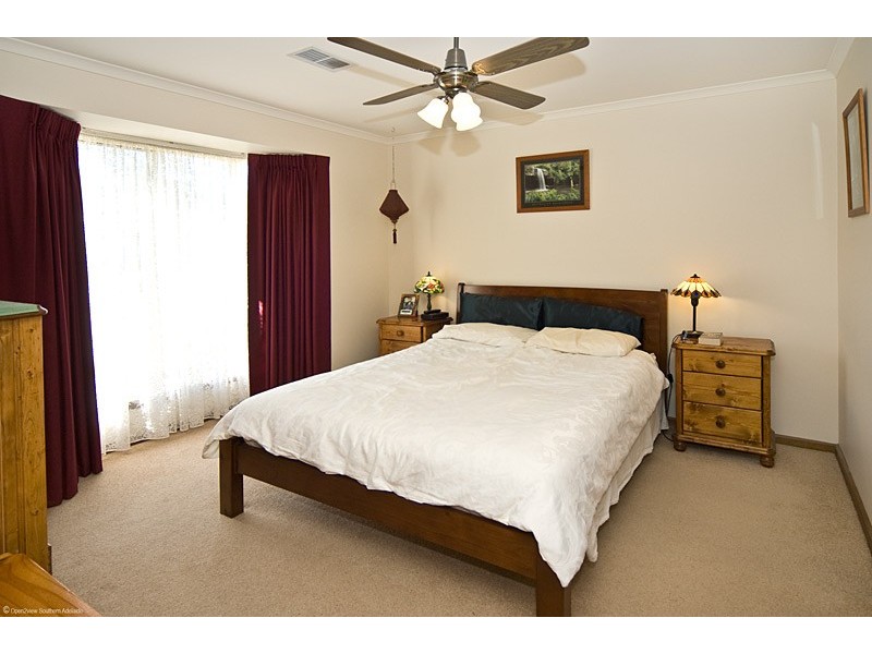 18 Byard Terrace, Mitchell Park SA 5043