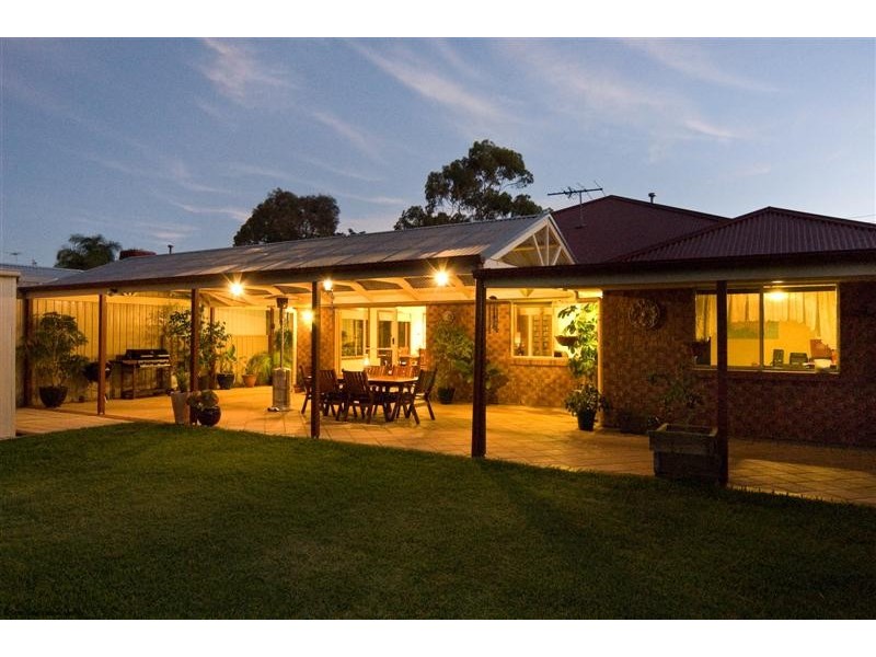 18 Byard Terrace, Mitchell Park SA 5043