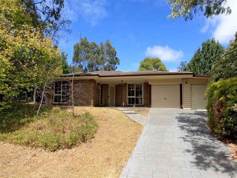 37 Horseshoe Drive, Aberfoyle Park SA 5159