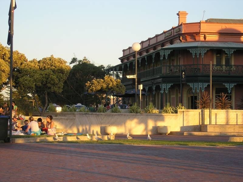 8/374 Seaview Road, Henley Beach SA 5022