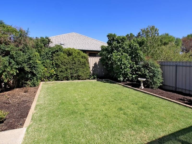 14 Rotorua Avenue, Park Holme SA 5043