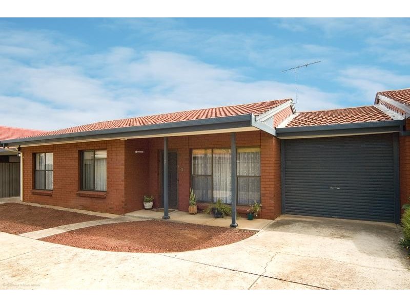 2/3 Winifred Avenue, Glandore SA 5037