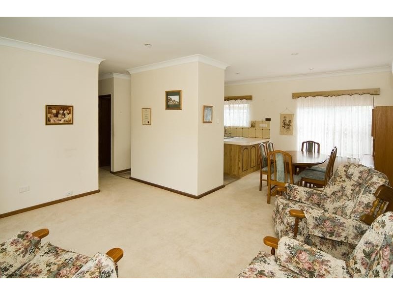 2/3 Winifred Avenue, Glandore SA 5037
