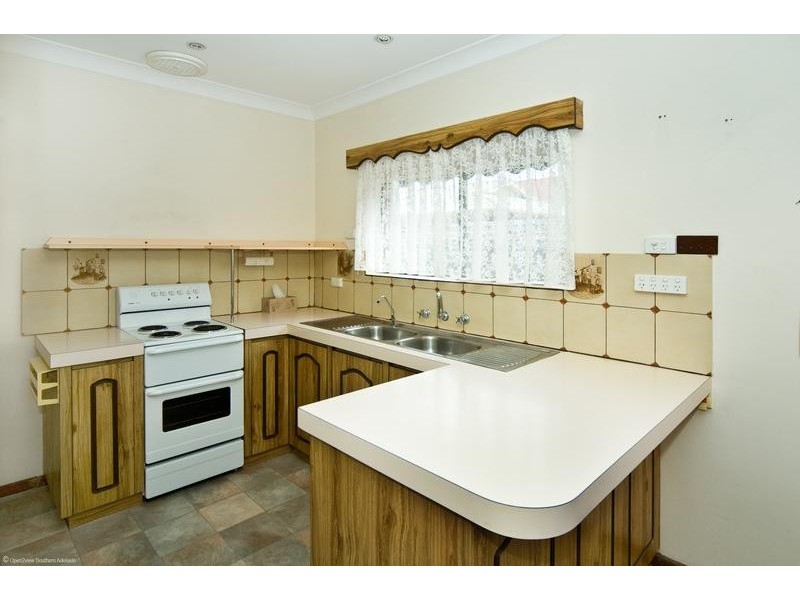 2/3 Winifred Avenue, Glandore SA 5037