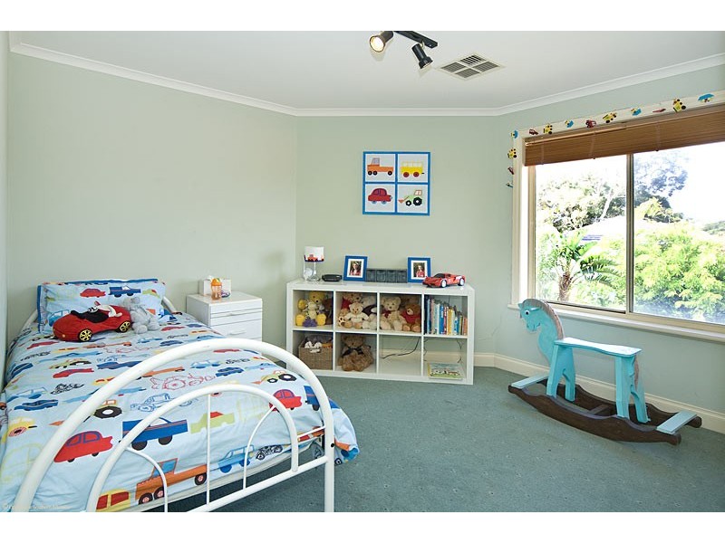 24 Eucalypt Circuit, Flagstaff Hill SA 5159