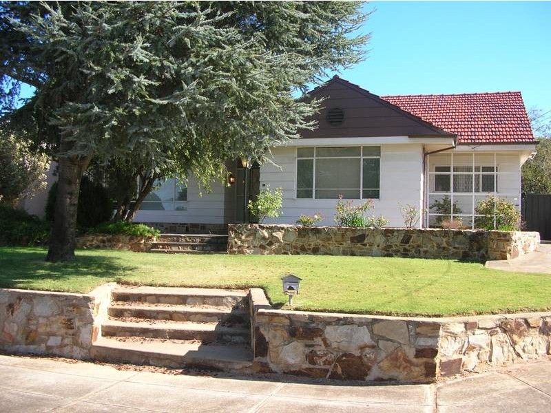 12 Fulham Park Drive, Lockleys SA 5032