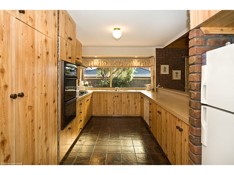 11 Pitcairn Grove, West Lakes SA 5021