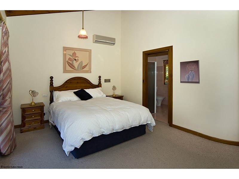 11 Pitcairn Grove, West Lakes SA 5021