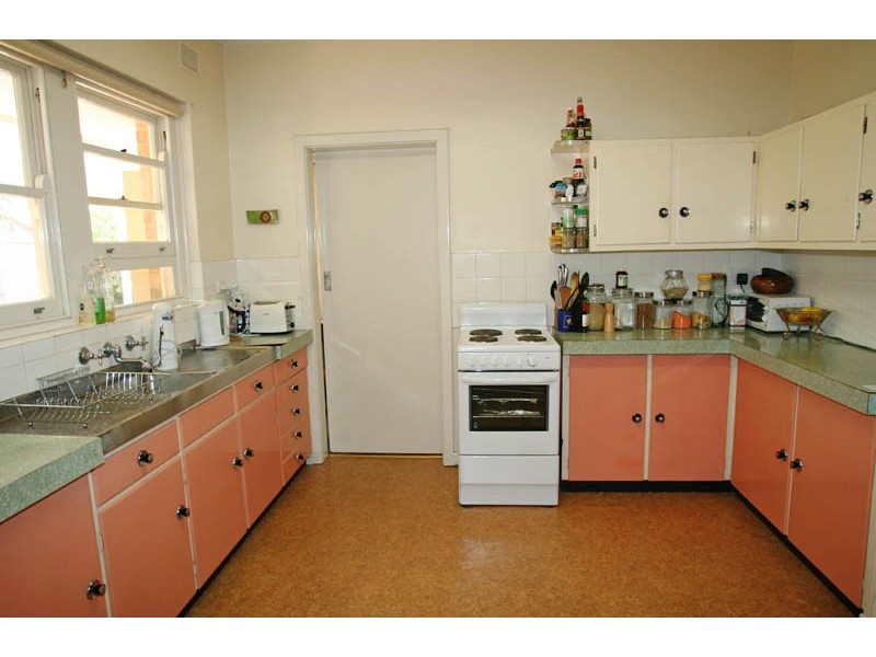 10 Lavinia Street, Hove SA 5048