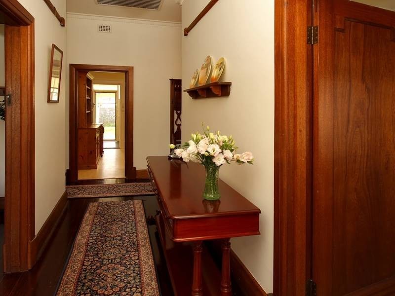 31 St Georges Avenue, Glandore SA 5037