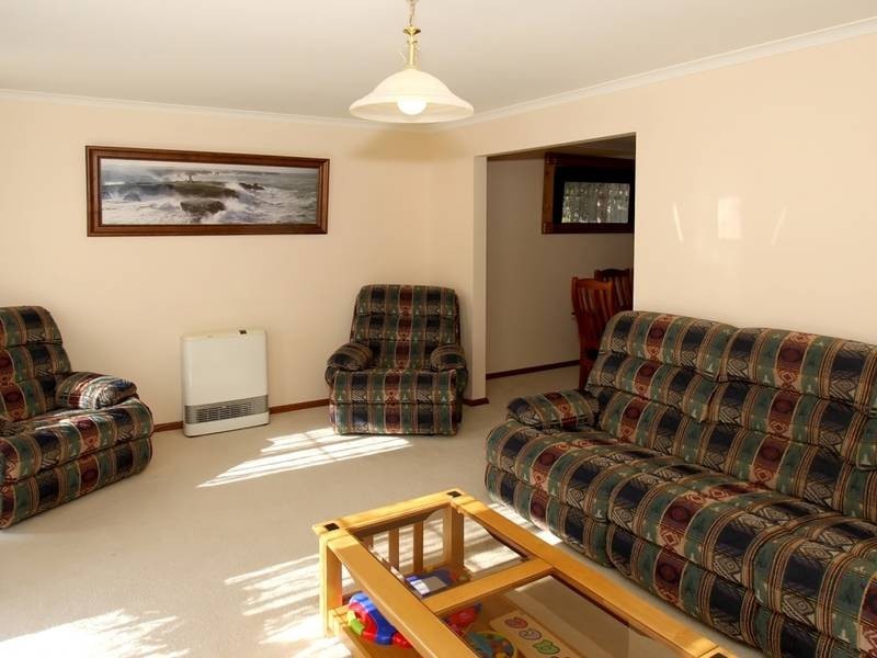 30 Gleneagles Road, Aberfoyle Park SA 5159