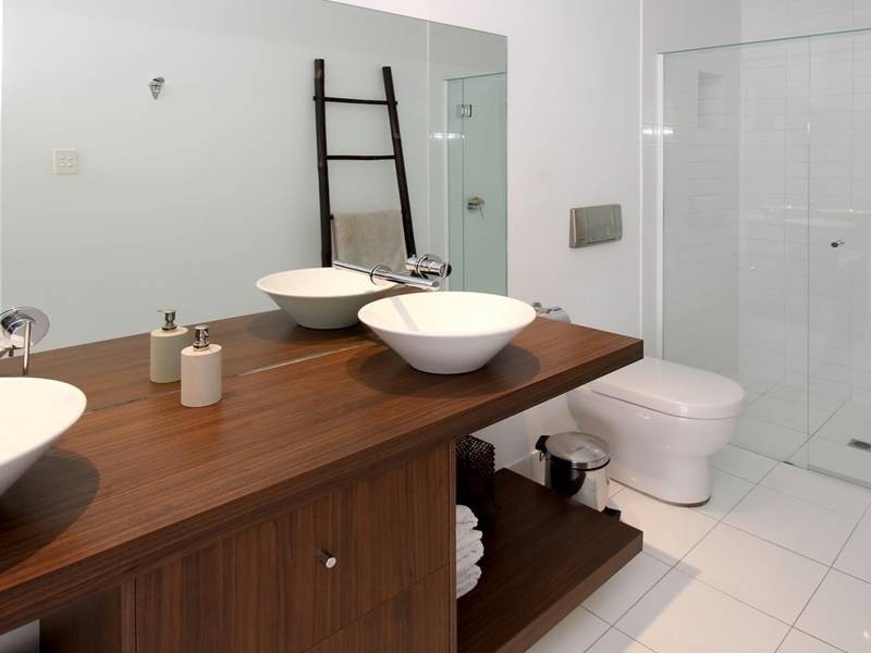 2b Barton Avenue, Kingston Park SA 5049