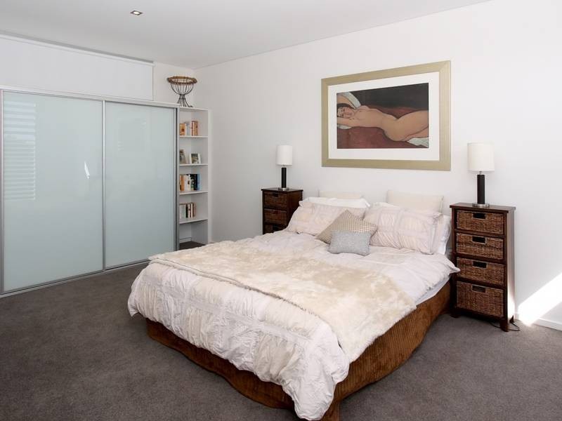 2b Barton Avenue, Kingston Park SA 5049