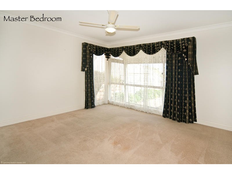 24 Coachwood Drive, Aberfoyle Park SA 5159