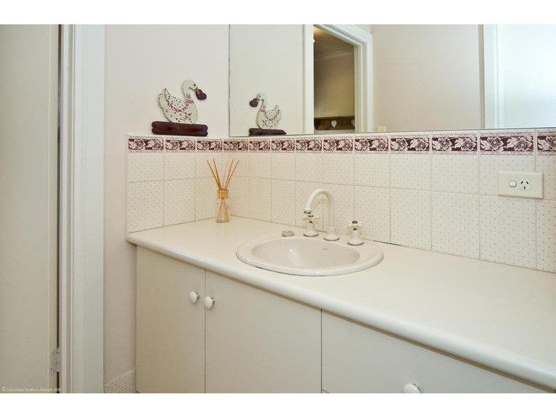 24 Coachwood Drive, Aberfoyle Park SA 5159