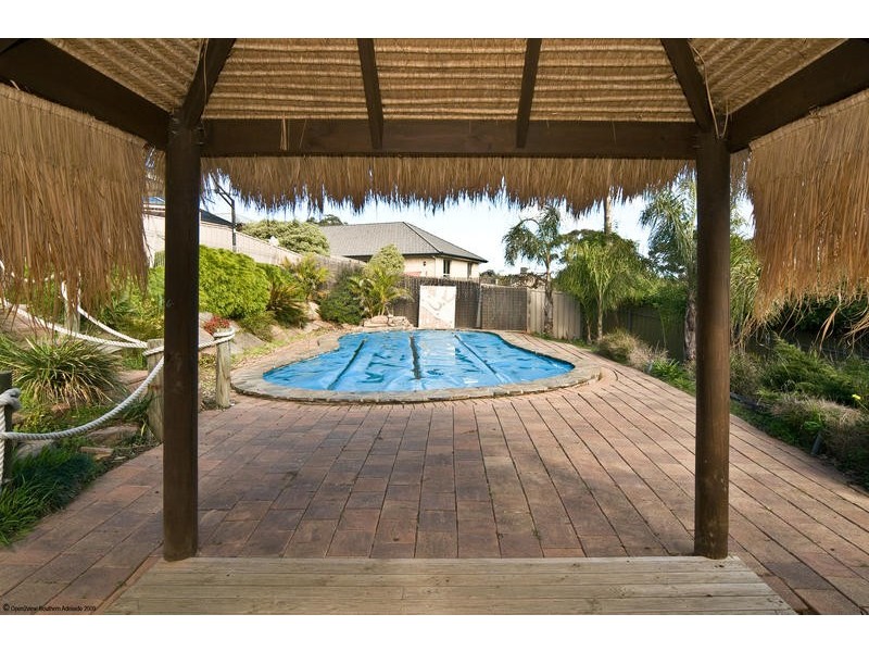 24 Coachwood Drive, Aberfoyle Park SA 5159