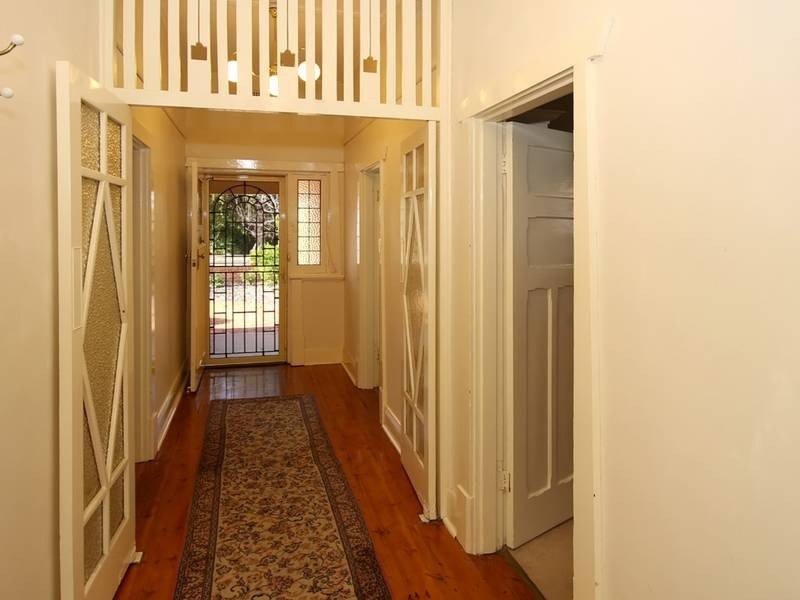 5 Garland Street, Glandore SA 5037