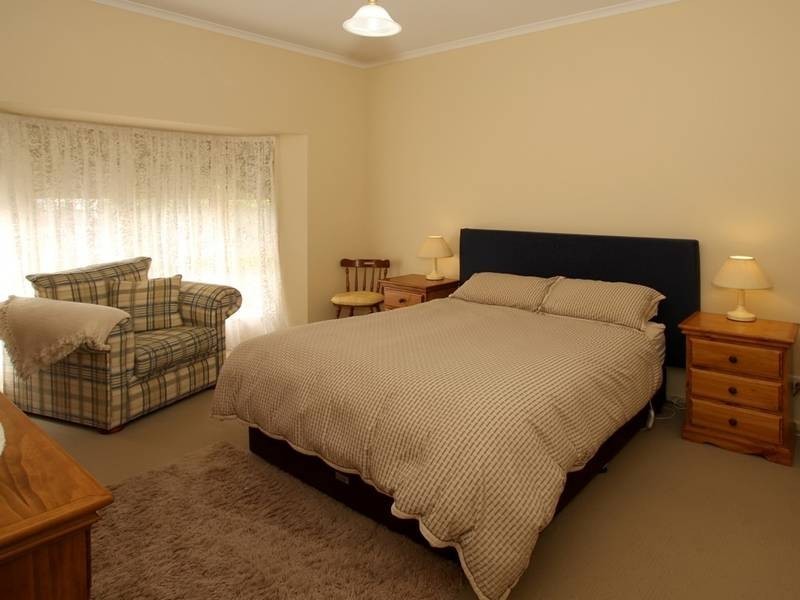 42 Stradbroke Avenue, Plympton Park SA 5038