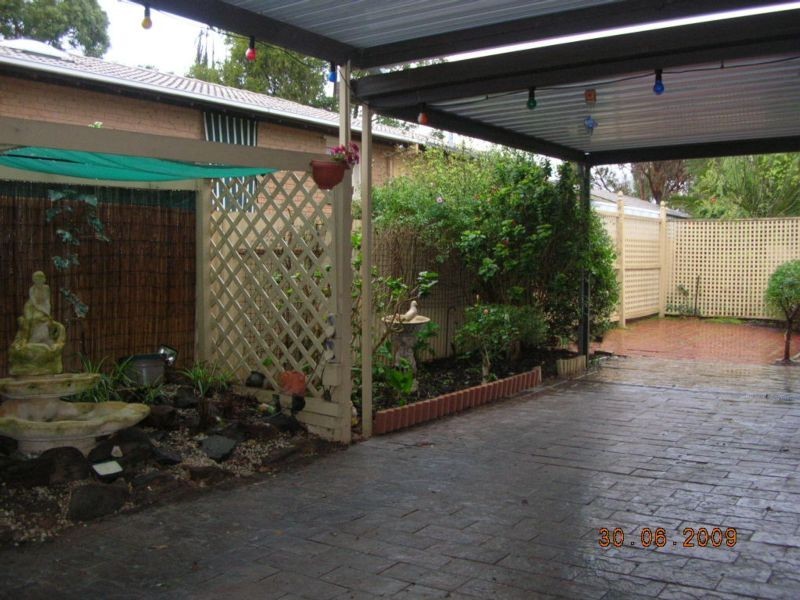 8 Hagen Crescent, Hackham West SA 5163