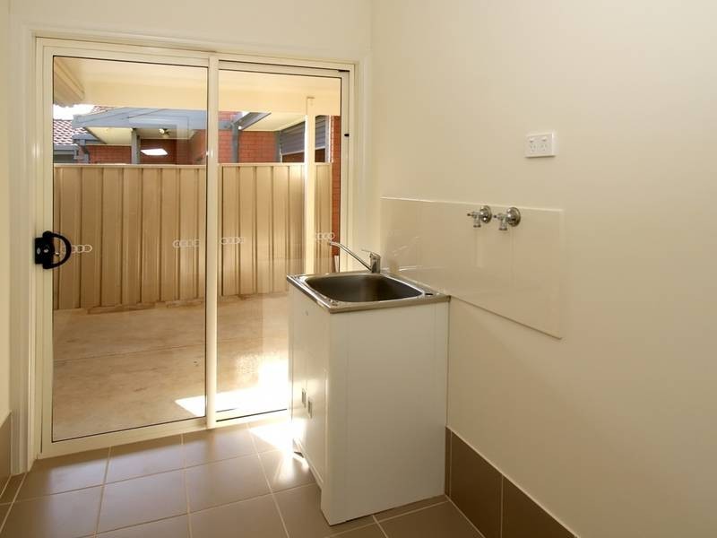 1a Winifred Avenue, Glandore SA 5037